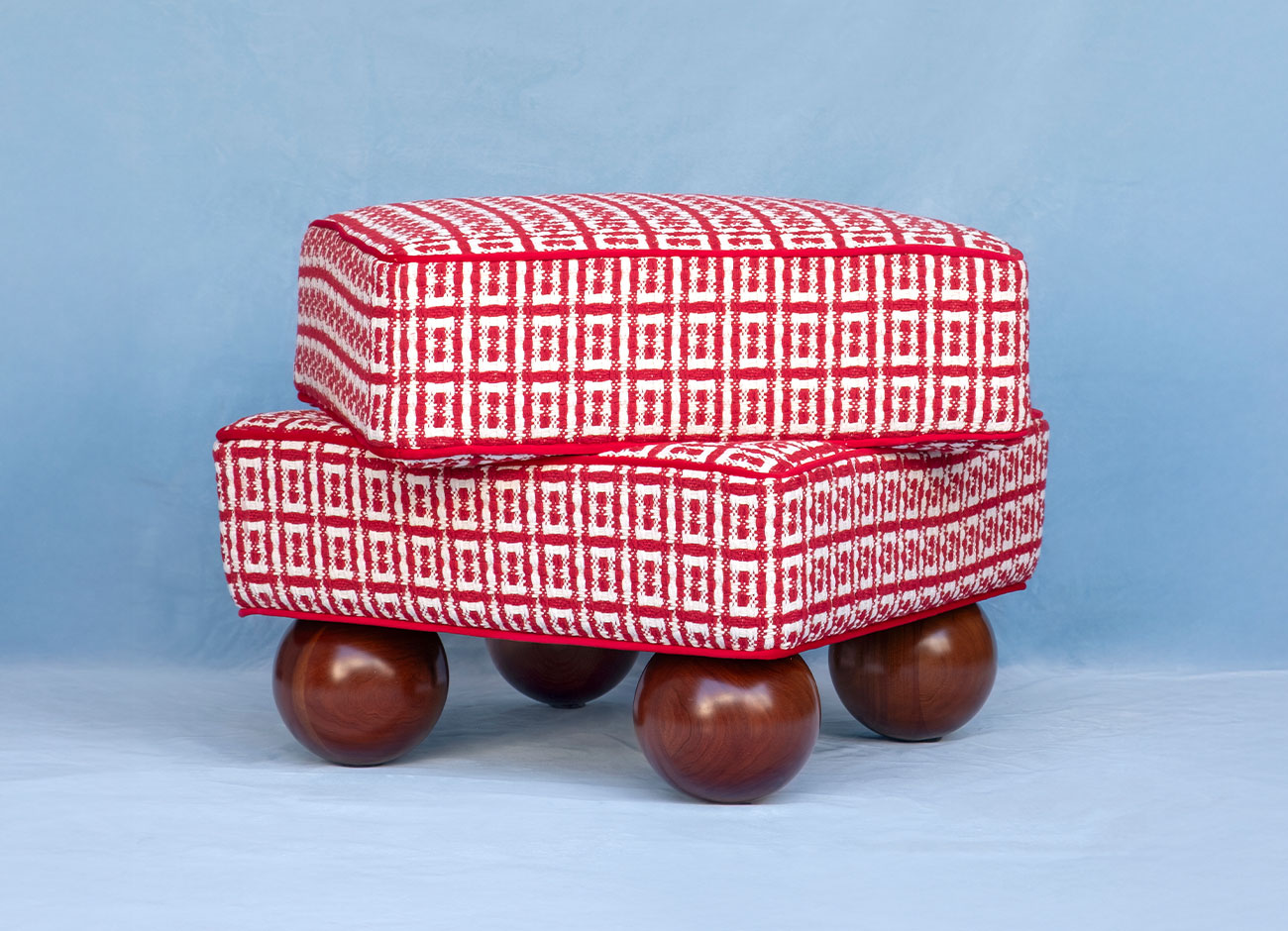 madonna-stool-14